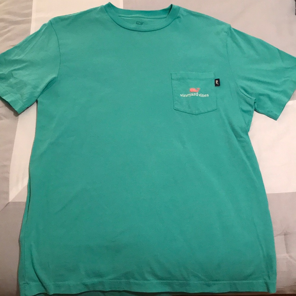 Vineyard vines T-shirt